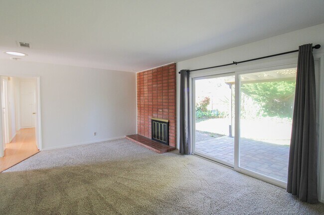 Photo - Unique Large Floor Plan for this 5 Bedroom...