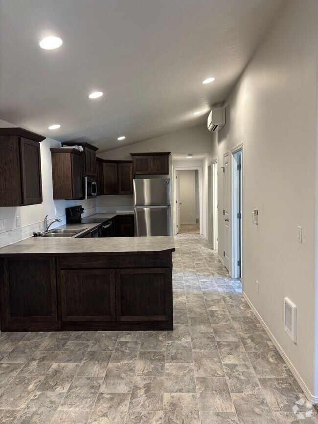 Building Photo - MSC Stillwell II Rental