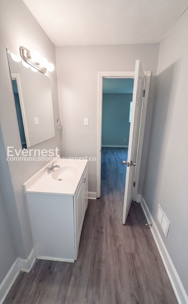 Photo - 742 Winter Ln