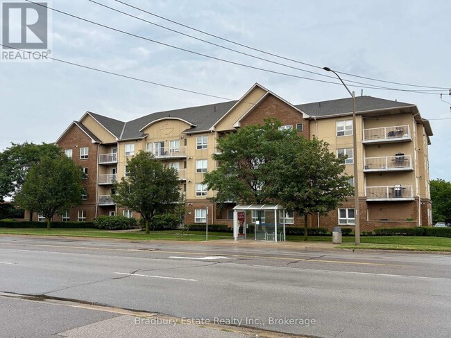 Photo - 4450 Fairview St Unit 308