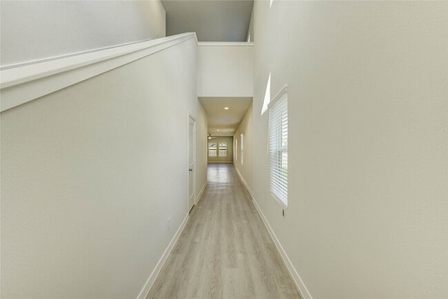 Photo - 21526 George Wayne Wy