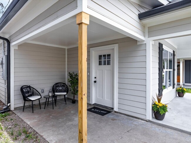 Photo - Stunner in the Nations.