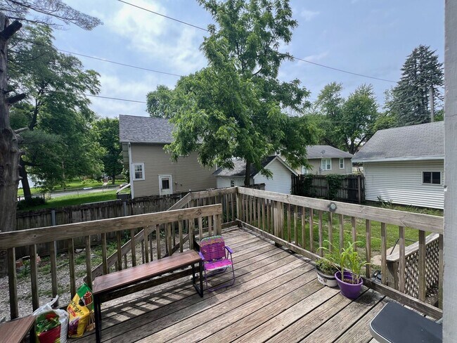 Photo - Over 2,000sf and 8 Bedrooms