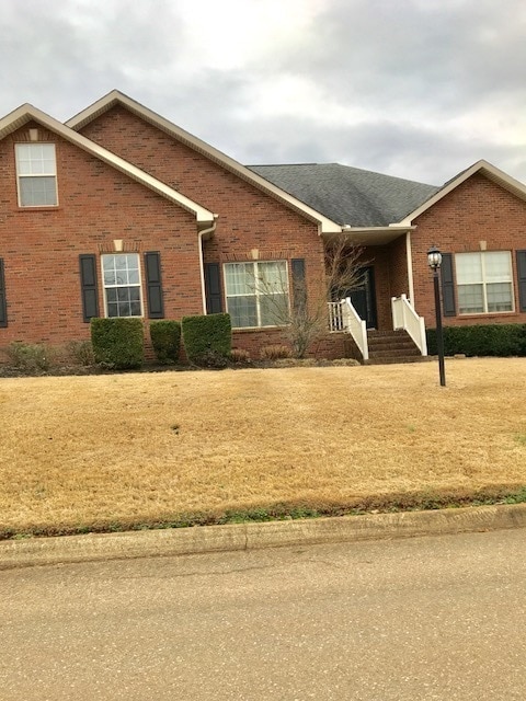 Photo - Maryville City 37801 - 4 bedroom 3 bath - call Dick Cutler 865-254-1940