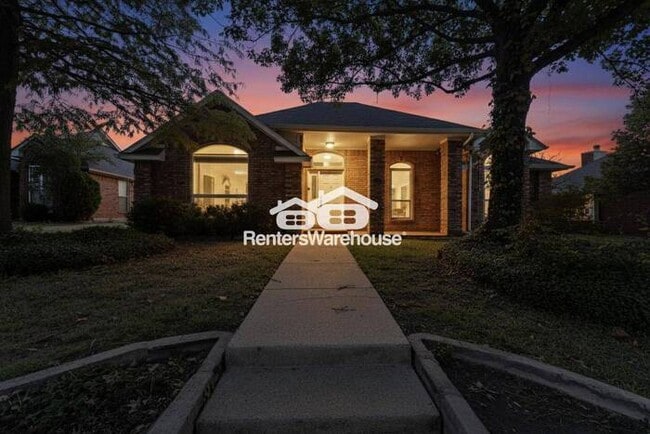 Building Photo - Completely Refreshed Rowlett Home