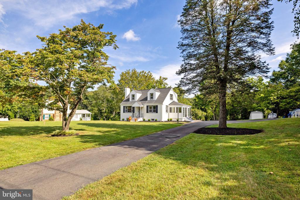 Photo - 11410 Waples Mill Rd