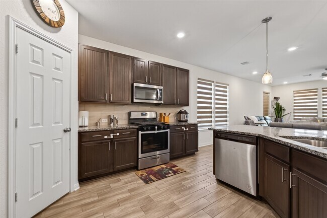 Photo - 5724 Texas Sage Dr