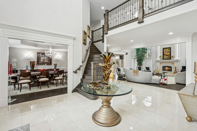 Photo - 9200 Falling Waters Dr W