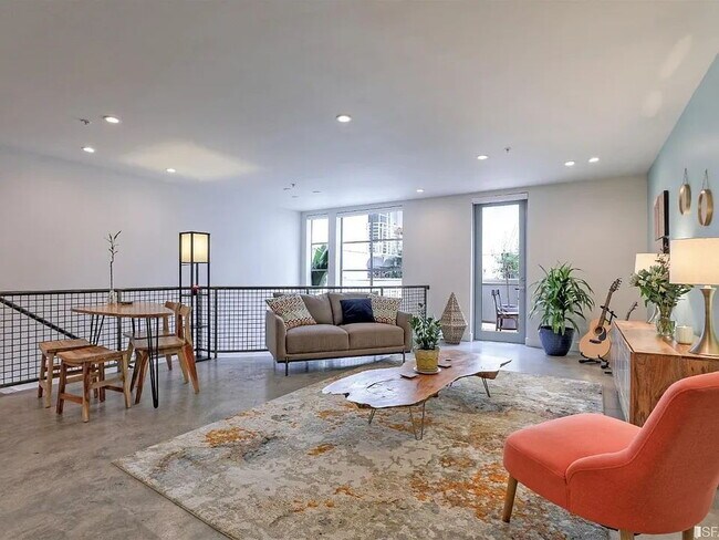 Photo - "Spacious 1-Bed, 2-Bath Gem in San Francisco's Heart – Your Urban Sanctuary Awaits!"