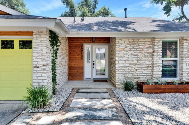 Photo - 2815 Inridge Dr