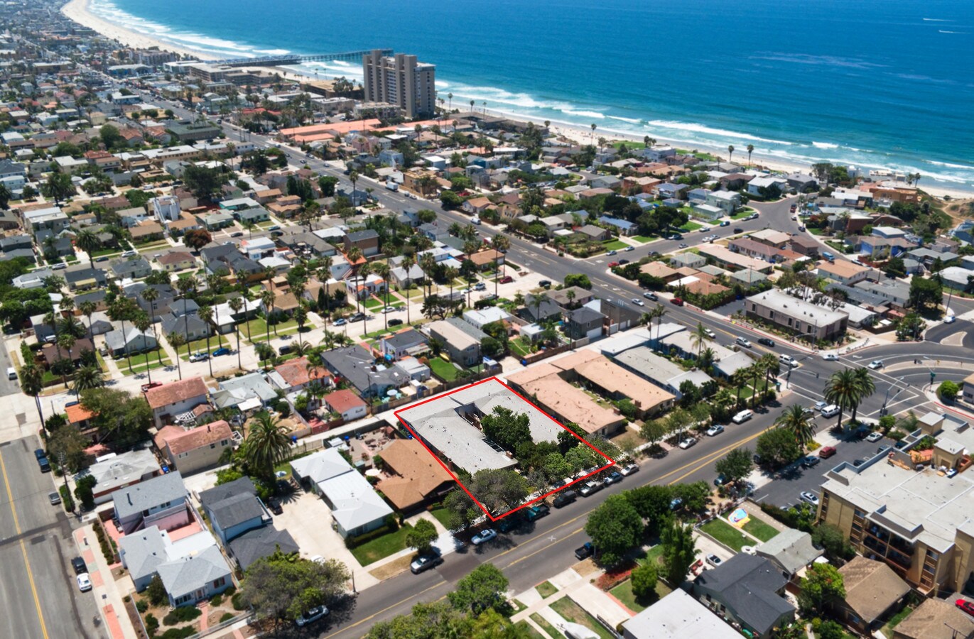 Photo - Loring Street Villas Apartments
