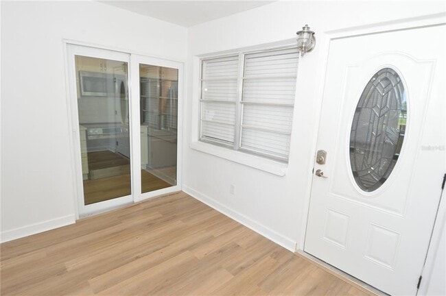 Photo - 4700 Cove Cir Unidad 107