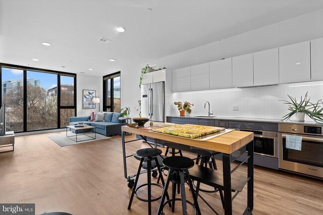 Photo - 57 N St NW Unit 321