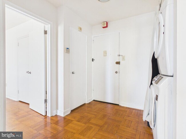 Photo - 2601 Pennsylvania Ave Unidad 842