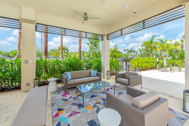 Outdoor Lounge