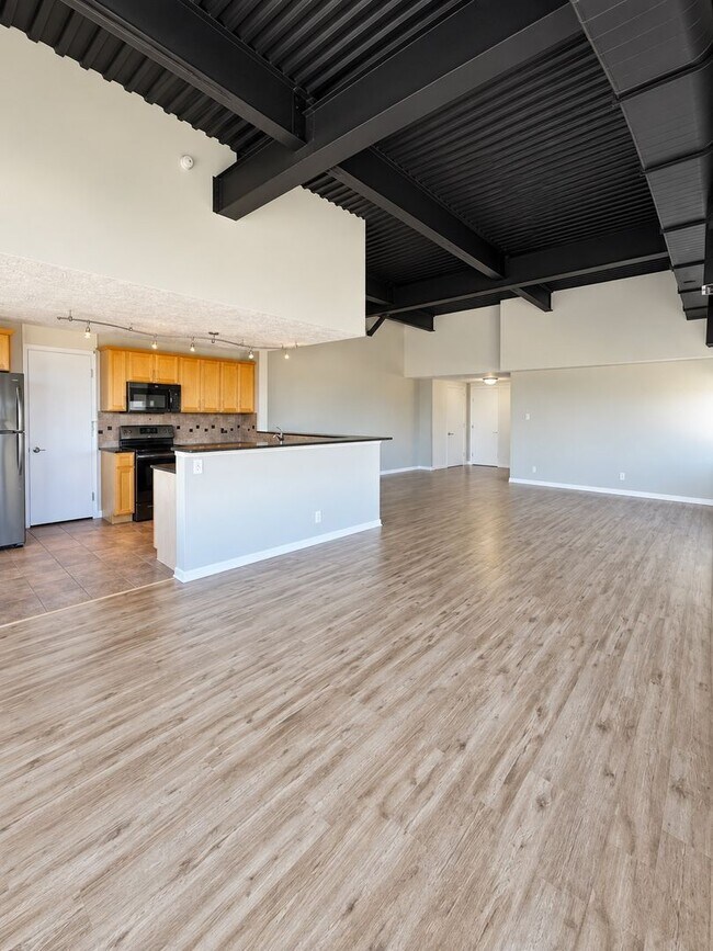 Photo - D Simmons (105 N 31st Ave #904) Unit 904