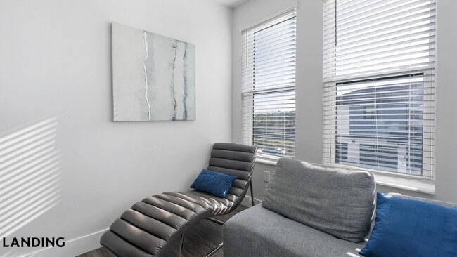 Photo - 4950 W Prescott St Unit 5211