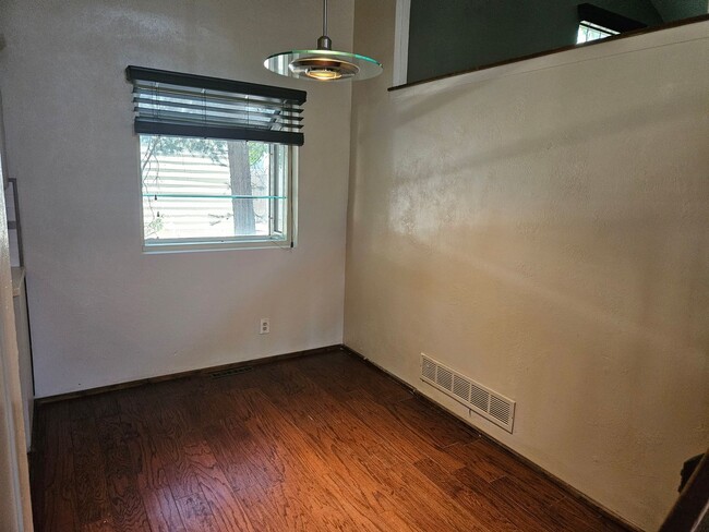 Photo - 3 BED 2 BATH IN AURORA
