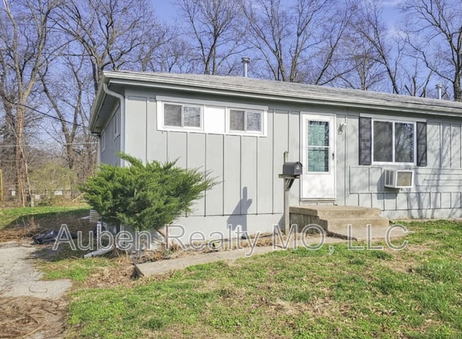 Building Photo - 5247 Hadley St Unit 5247/ 5249 Hadley St. Rental
