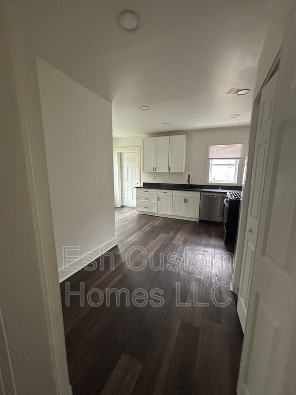 Photo - 28 Caroline St