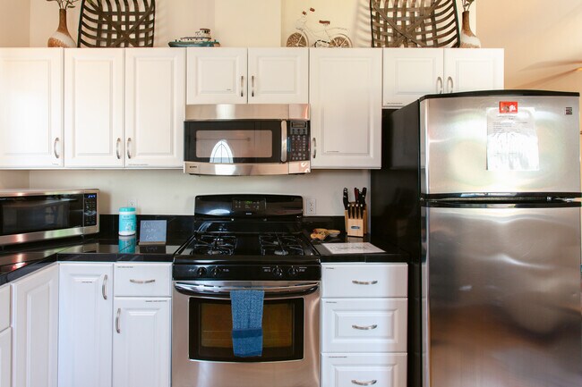 Photo - 1330 Sequoia Cir Unit Sequoia Suite 2
