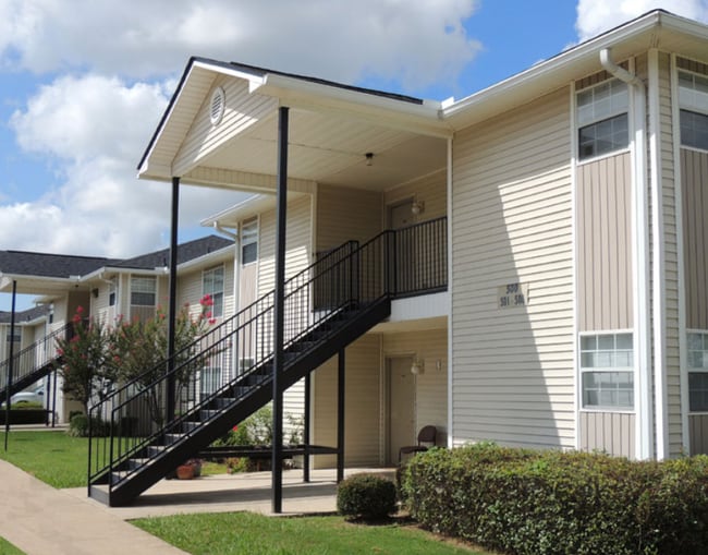 Building Photo - Fox Creek Apartments Shrevport