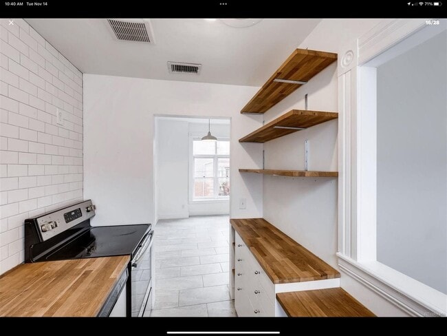 2118 W 28th Ave