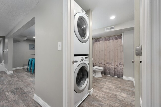 Photo - 1408 Binford St Unit 2