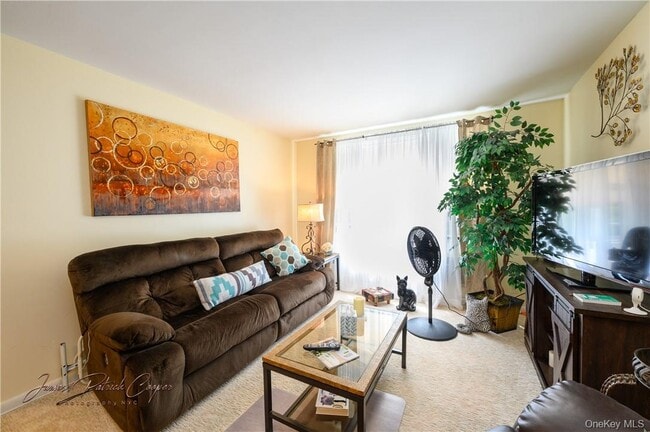 Photo - 5 Sadore Ln Unit 5S