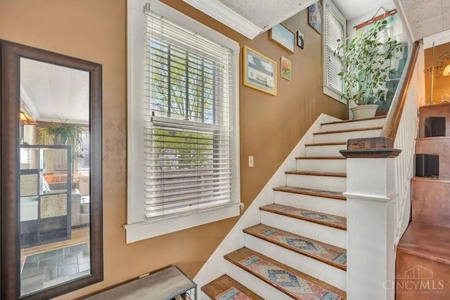 Photo - 719 S College Ave