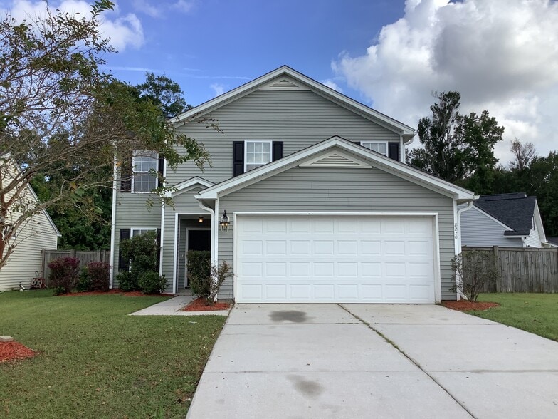 8220 Pickop Miles Ct