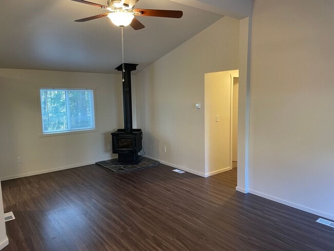 Photo - Lovely 3 Bedroom Home out of Town!