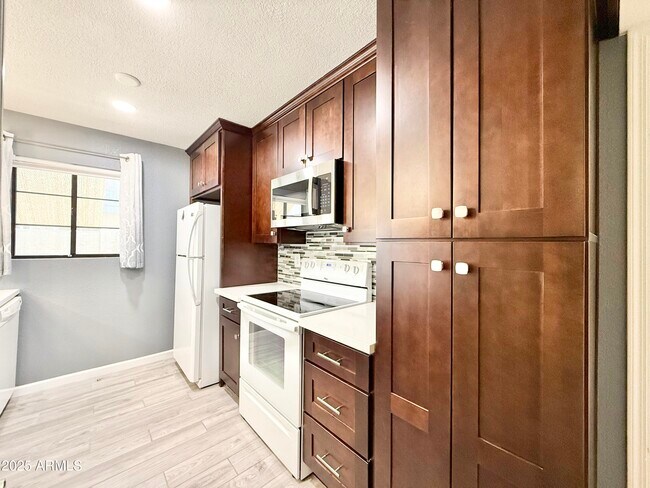 Photo - 533 W Guadalupe Rd Unidad 1140