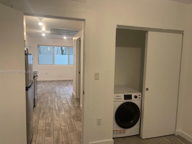 Photo - 1035 Euclid Ave Unidad 15