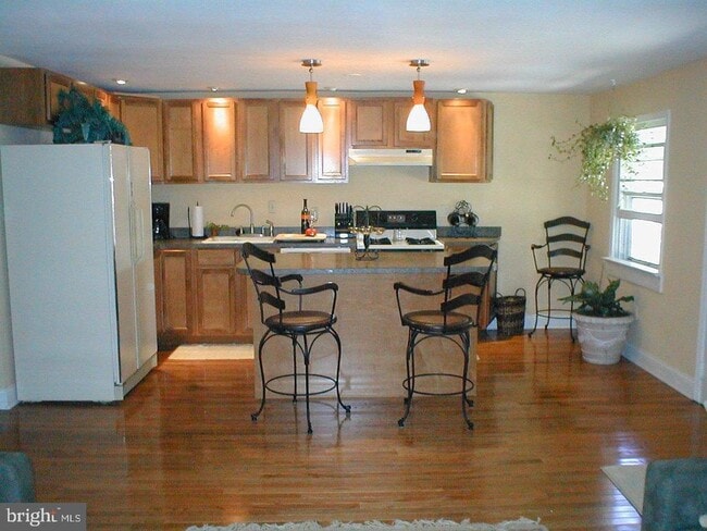 Building Photo - 8743 Orchard Ave Rental