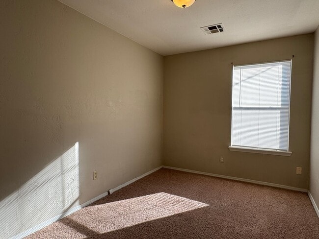 Photo - 2514 SW B Ave