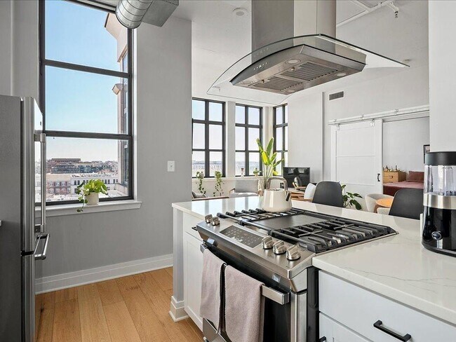 Photo - 2020 12th St NW Unit PH 812