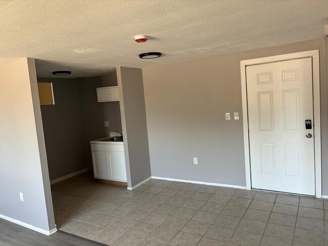 Photo - 13540 Superior Rd Unidad 105