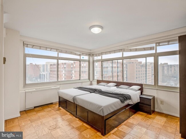 Photo - 2401 H St NW Unit 804
