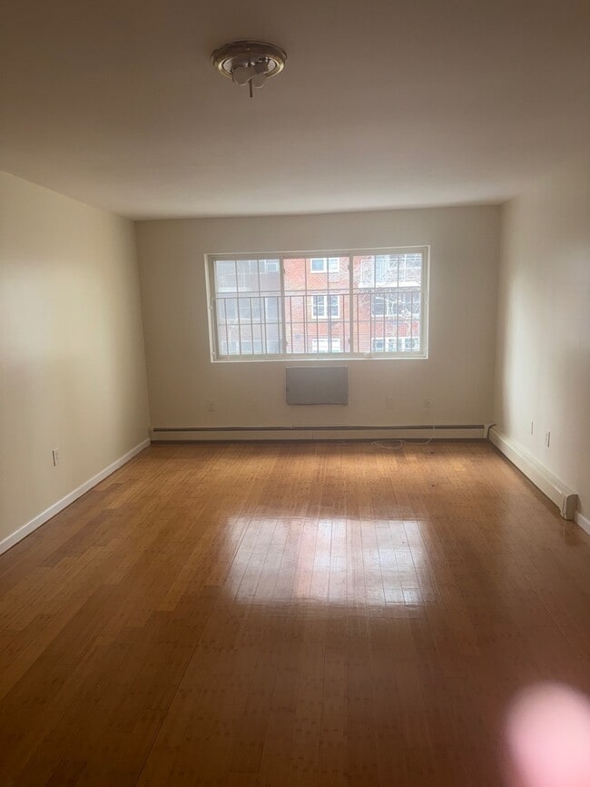 Photo - XX48 Olinville Ave