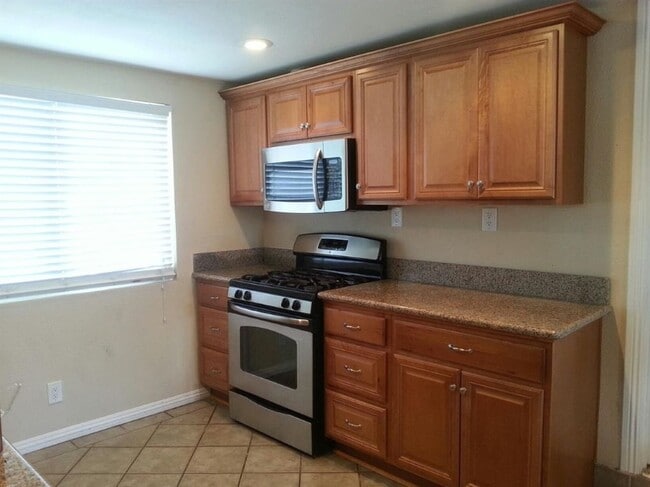 Photo - 4043 Thomas St