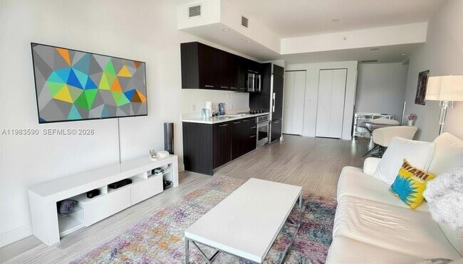 Photo - 45 SW 9th St Unidad 3809