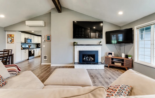 Photo - $500 OFF Move in Costs!!