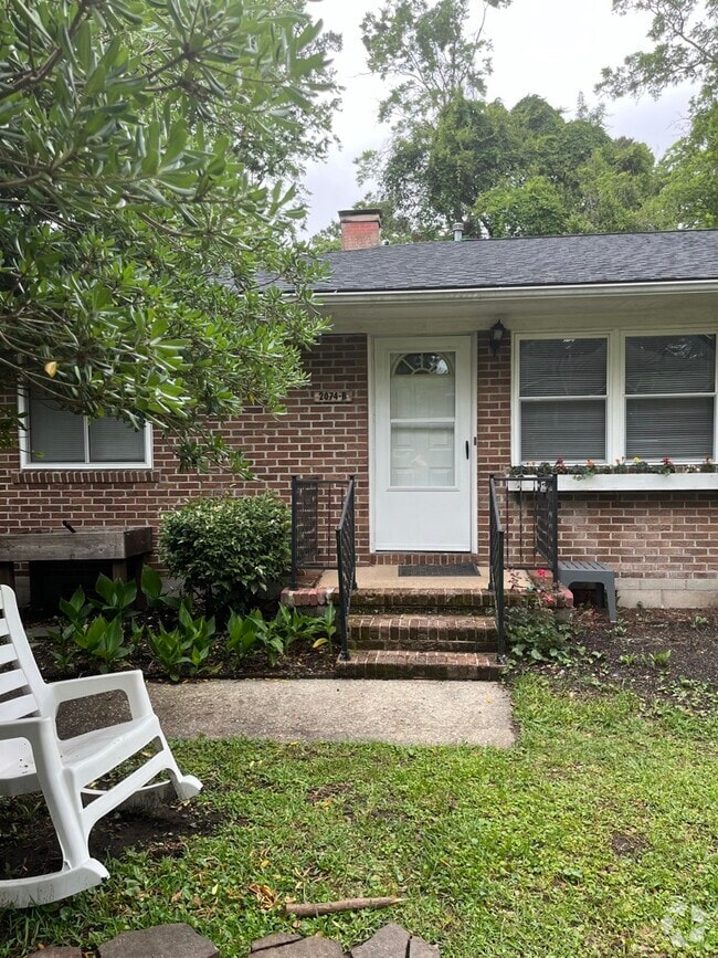 Building Photo - 2074 Seabrook Ave Unit B Rental