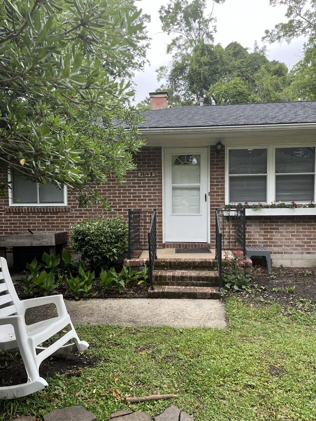 Photo - 2074 Seabrook Ave (Charleston, SC)