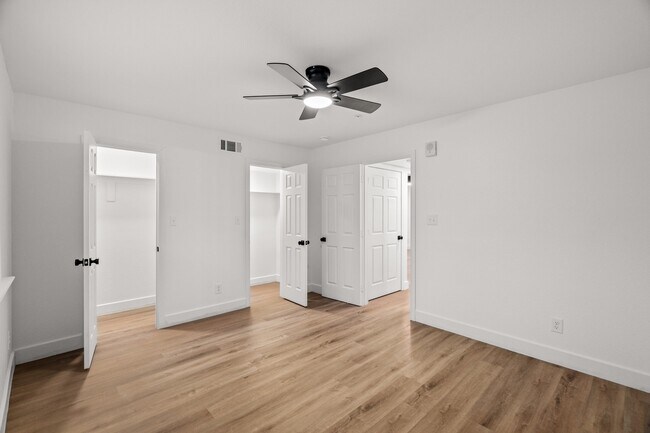 Photo - 125 13th St SE Unidad 204