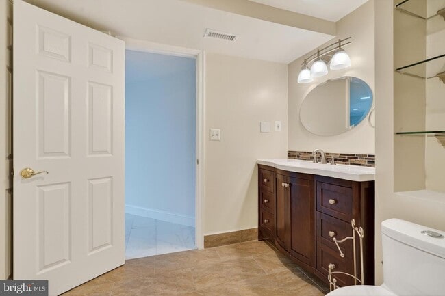 Photo - 1018 Heartfields Dr