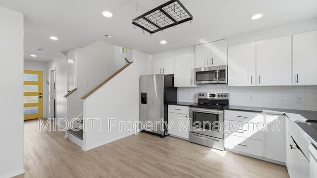 Photo - 1198 Green Hill Dr