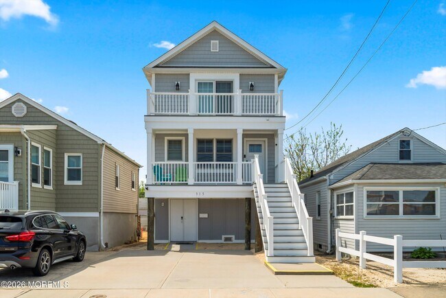 Building Photo - 315 Hiering Ave