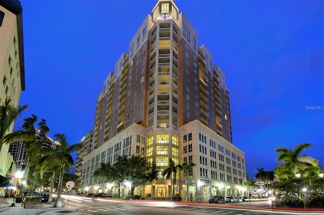 Building Photo - 1350 Main St Unit 1210 Rental